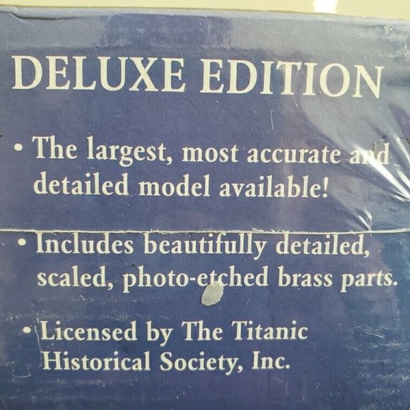 Titanic Ocean Liner Minicraft Models Deluxe Ed RMS 1/350 Scale Model Kit SEALED - Picture 6 of 8